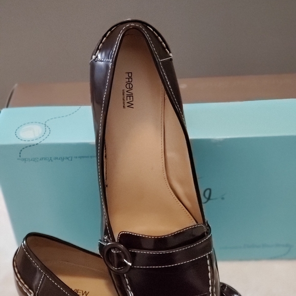 Preview International Womens View - Picture 3 of 4